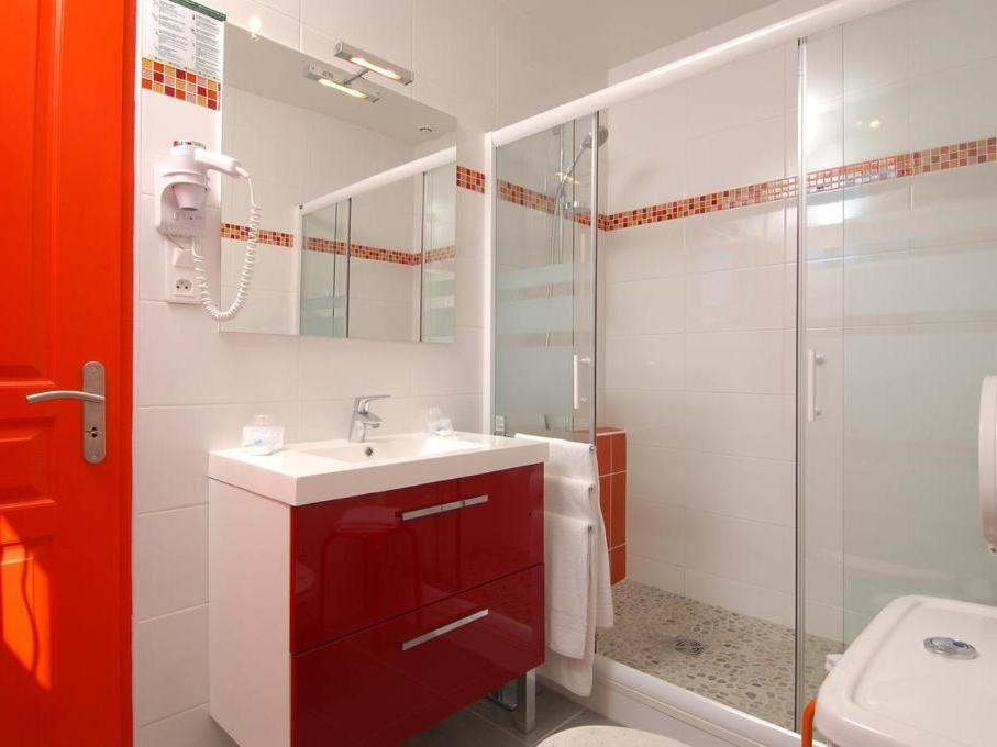 Hotel Des 4 Vents "Esprit Camargue" Aigues-Mortes Room photo