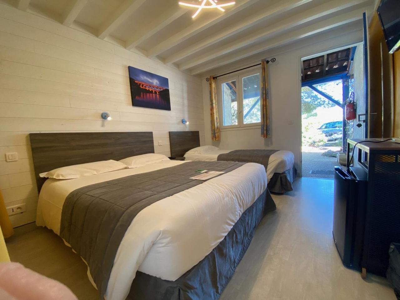 Hotel Des 4 Vents "Esprit Camargue" Aigues-Mortes Exterior photo