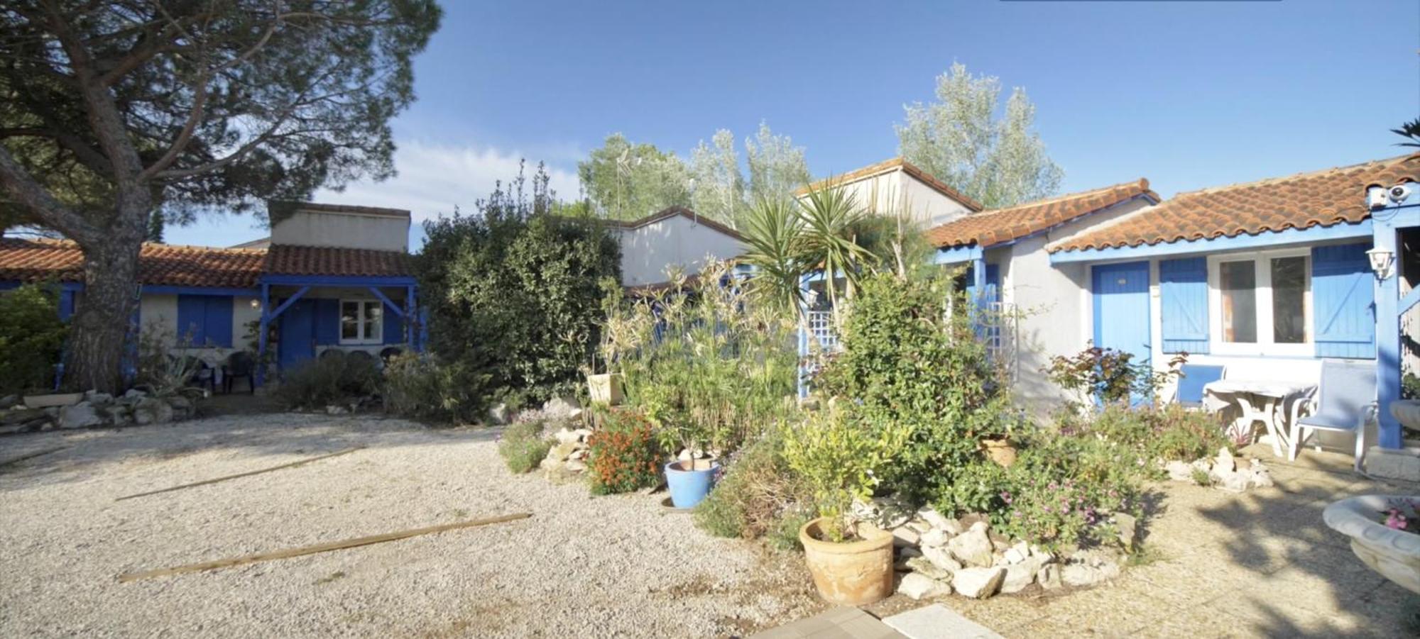Hotel Des 4 Vents "Esprit Camargue" Aigues-Mortes Exterior photo